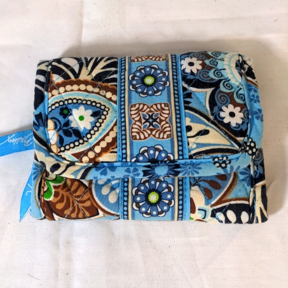 Vera Bradley Handbags - Vera Bradley Trifold Wallet